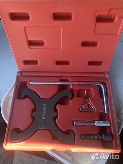 Фиксатор распредвалов ford