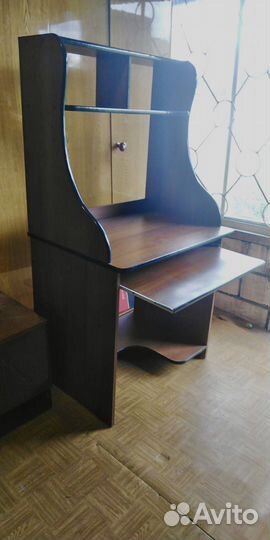 Компьютерный стол