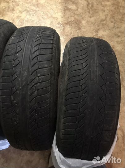 Michelin Latitude Diamaris 235/65 R17