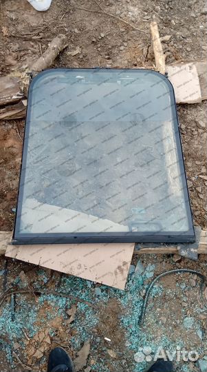 Стекло кабины mustang ME1503