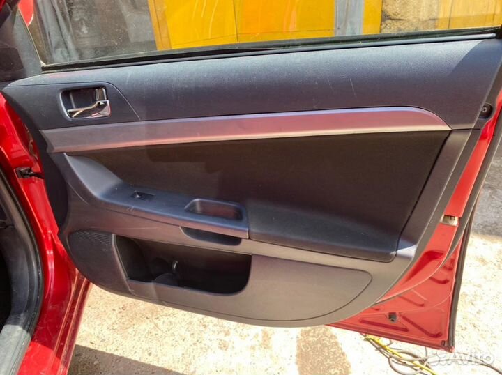 Дверные обшивки Mitsubishi Lancer X 10