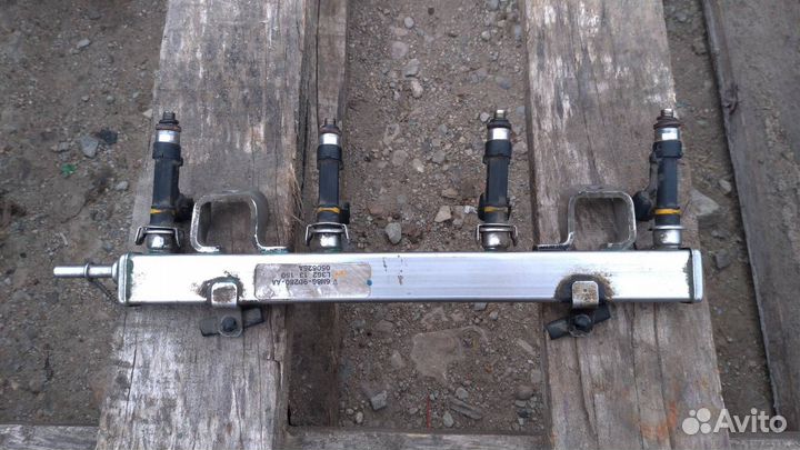 Топливная рампа Mazda 6 лифтбек 2.0 2006