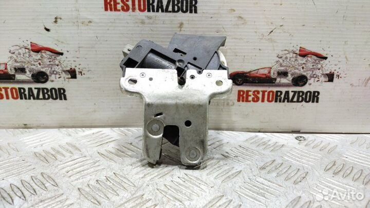 Замок багажника Audi A8 D3/Д3 BFM 2006