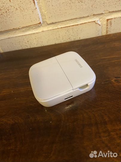 Samsung multimedia dock