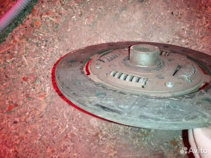 Диск сцепления ниссан тиида