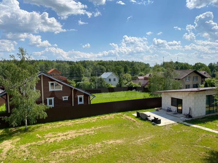 Дом 313,5 м² на участке 15 сот.