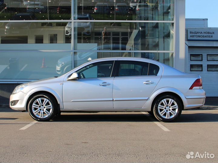 Opel Astra 1.8 AT, 2011, 215 000 км