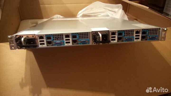 Новые серверные платформы Intel sr1640th 1156 x 4