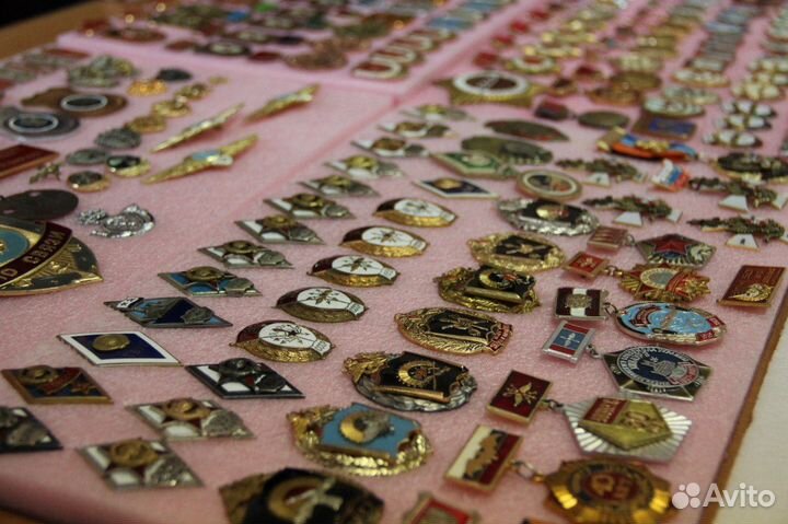 Скупка оценка вывоз антиквариата значки монеты