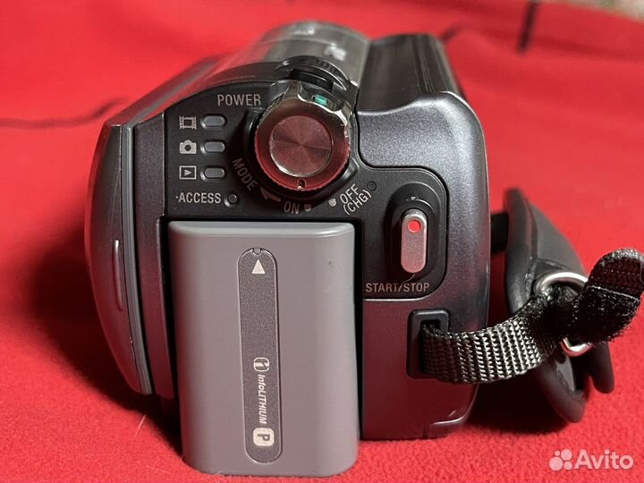 Видеокамера Sony DCR-SR80E