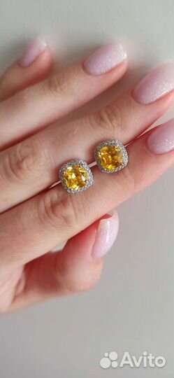 Серьги гвоздики