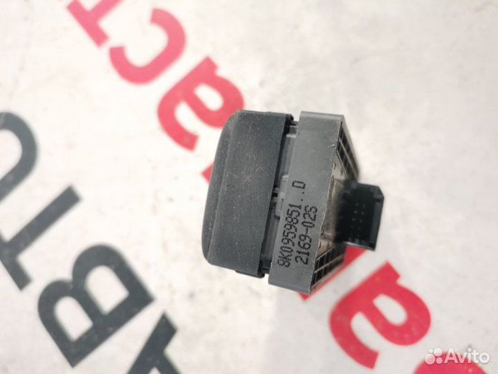 Блок управления стеклоподъемниками передний левый