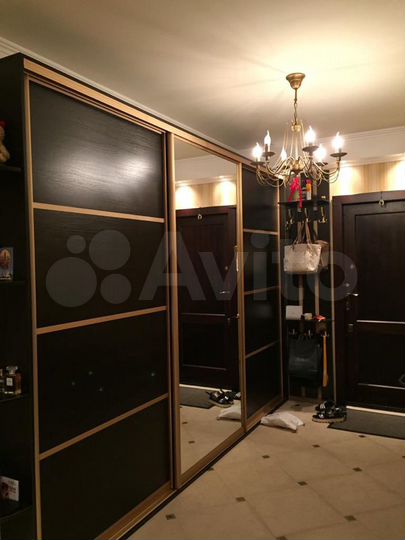 2-к. квартира, 70 м², 2/11 эт.