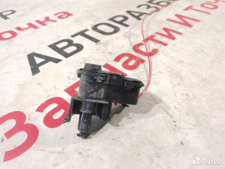 Замок лючка бензобака Porsche Cayenne 958 3.6 5502