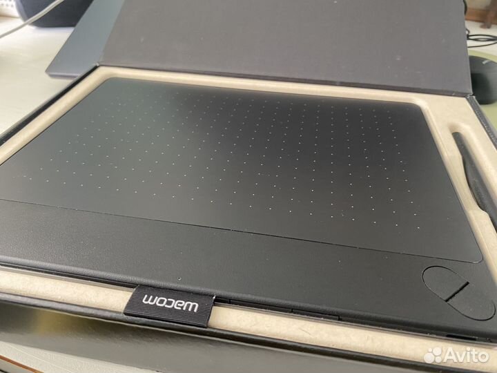 Графический планшет wacom intuos art M