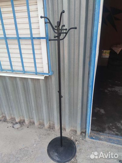 Вешалка напольная