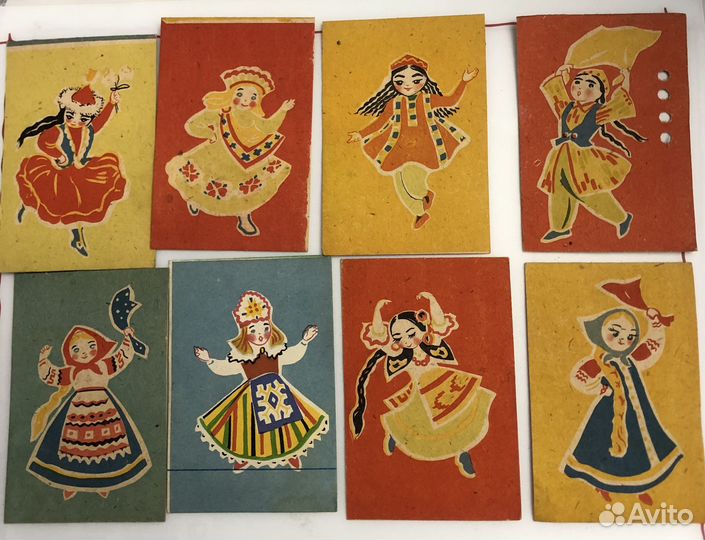 Серпантин ёлочные игрушки бумажные снежинки флажки