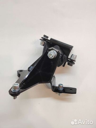Левая опора кпп Лада Веста для рено кпп(JH3, JR5)