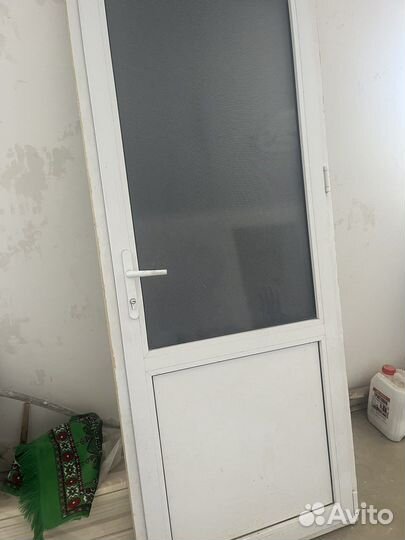 Дверь пластиковая