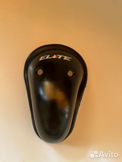 Хоккейная защита паха