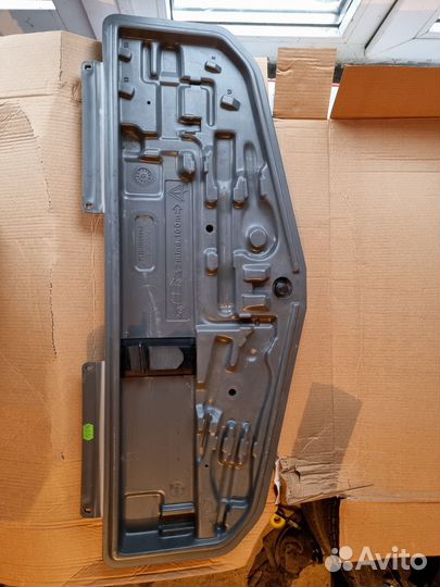 Ящик инструментов Е38