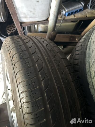 Kumho Solus KH15 225/60 R18