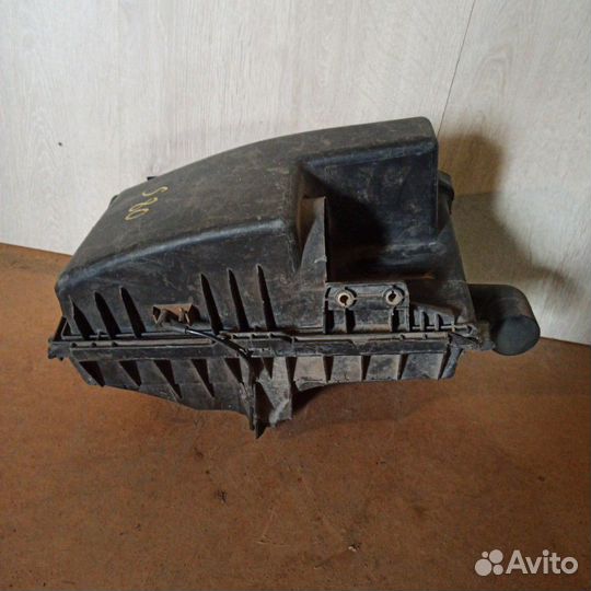 Корпус воздушного фильтра Volvo S80 (1998-2003)