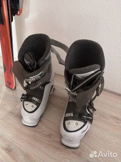 Горнолыжные ботинки размер 38-39