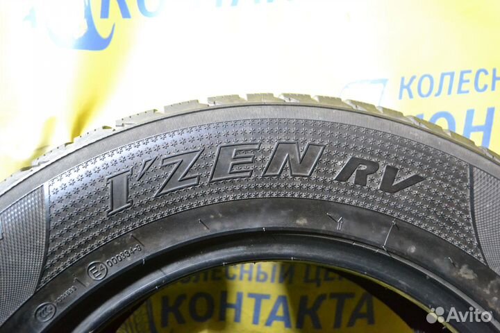 Kumho I'Zen RV Asymmetric 235/65 R17