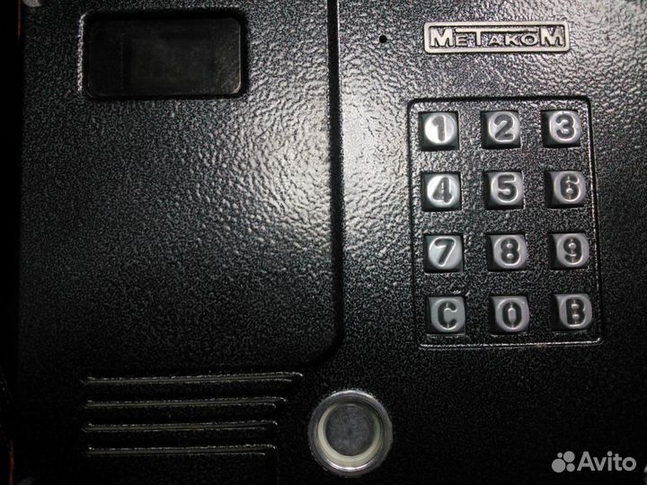 Обслуживание и установку многоквартирных домофонов