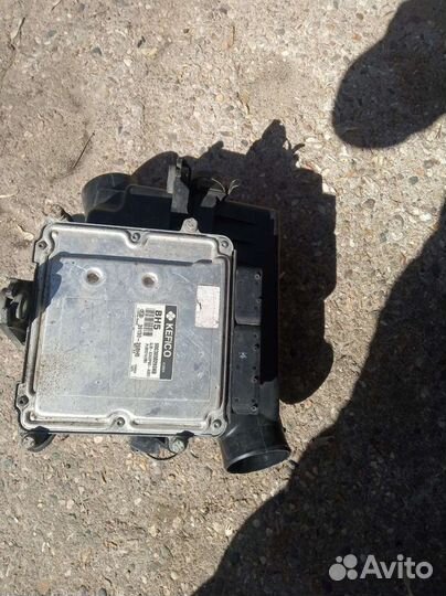 Корпус воздушного фильтра Киа Рио 2