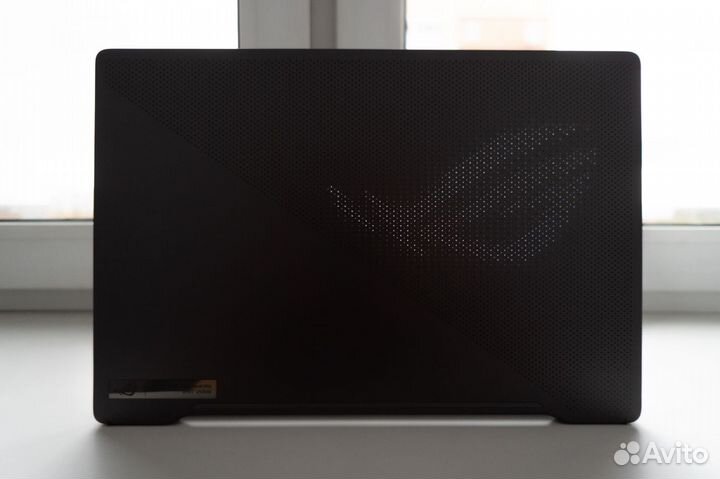 Asus rog zephyrus g14