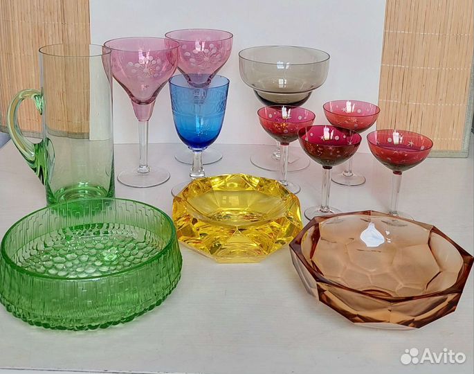 Цветное стекло. Вазы рюмки. СССР