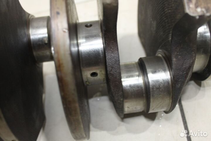 Коленвал Audi 100 C4 1991-1994