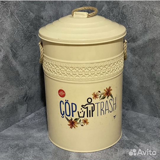 Емкость для сыпучих продуктов