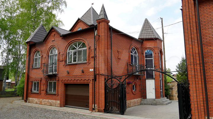 Дом 322 м² на участке 15 сот.