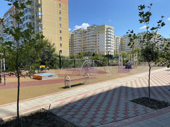 2-к. квартира, 68 м², 2/8 эт.