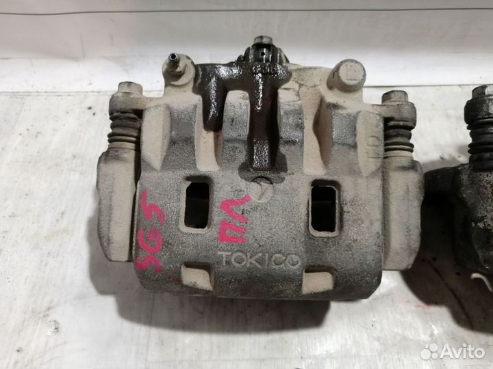 Суппорта передняя Subaru Forester SG