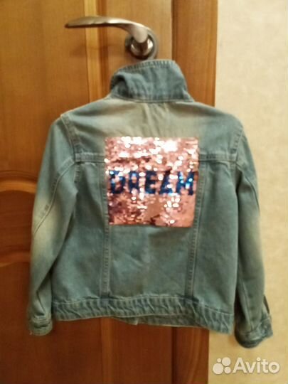 Джинсовка с отличном состоянии фирма акула
