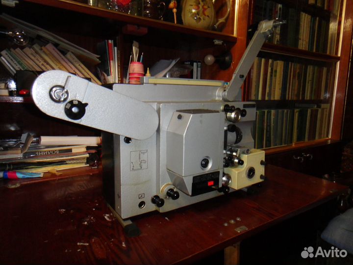 Кинопроектор