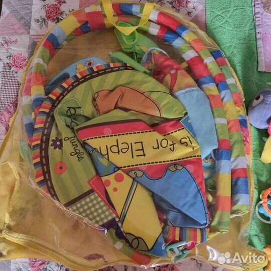 Развивающий коврики