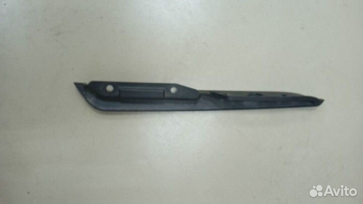 Накладка бампера передняя правая