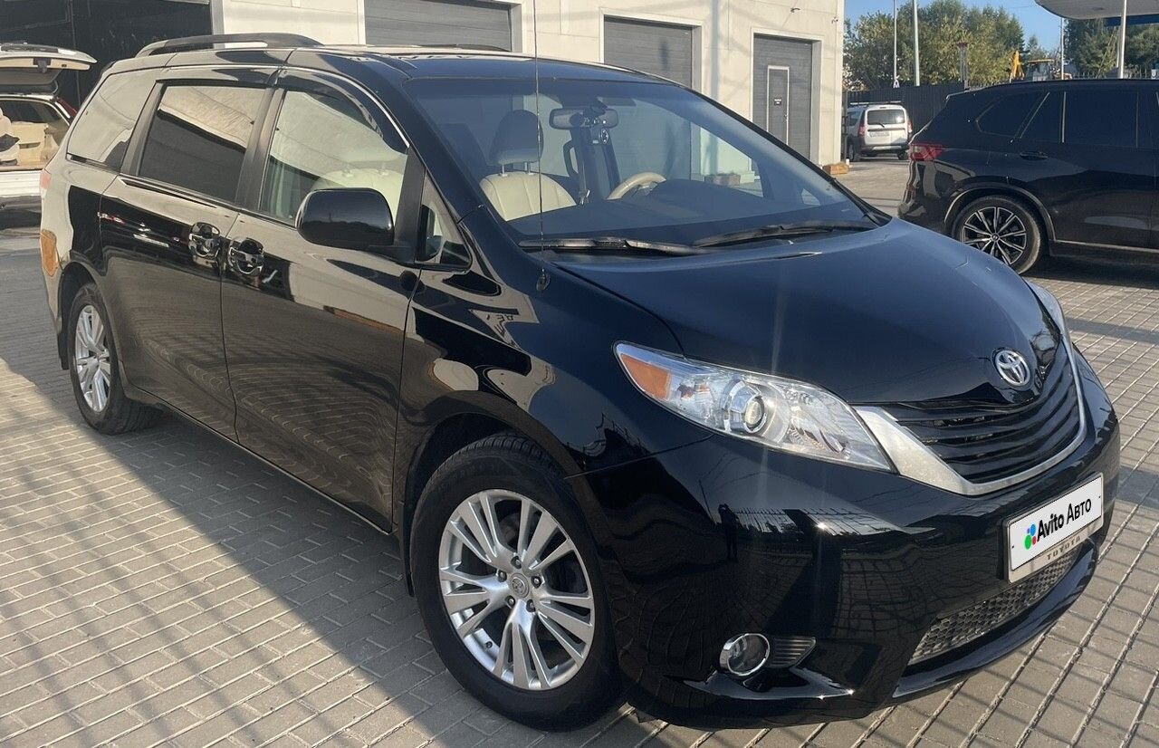 Toyota Sienna: фото из отзыва