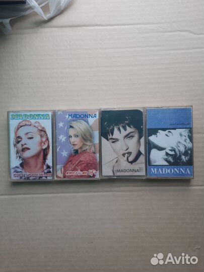 Аудио-кассеты