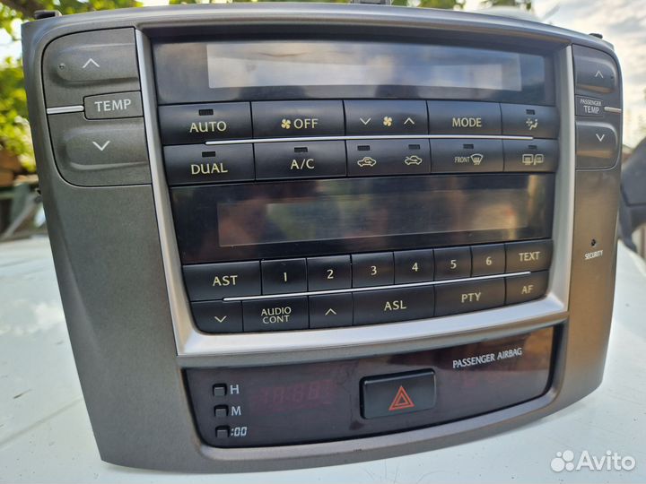 Мультимедиа lexus is250