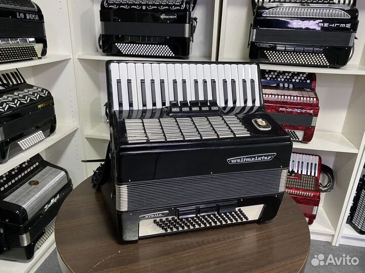 Аккордеон Weltmeister Stella