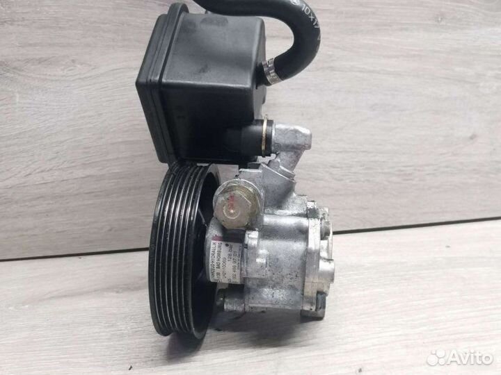 Насос гур Mercedes M112