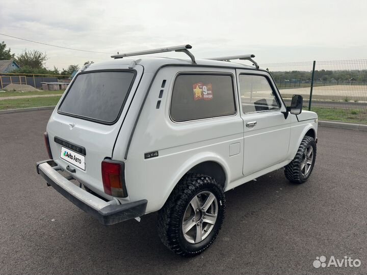 LADA 4x4 (Нива) 1.7 МТ, 2002, 100 000 км