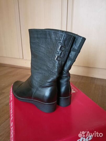 Сапоги демисезонные женские 38 р.б/у