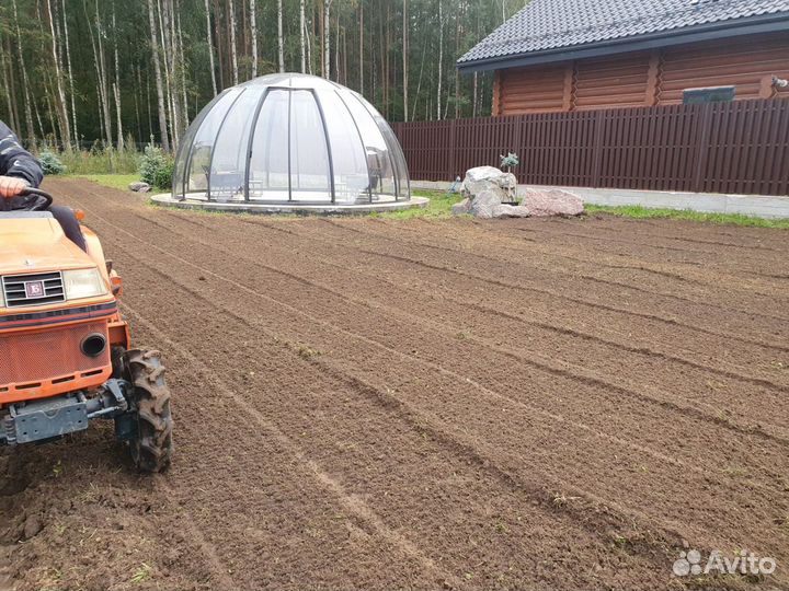 Вспашка участка, выравнивание минитрактором